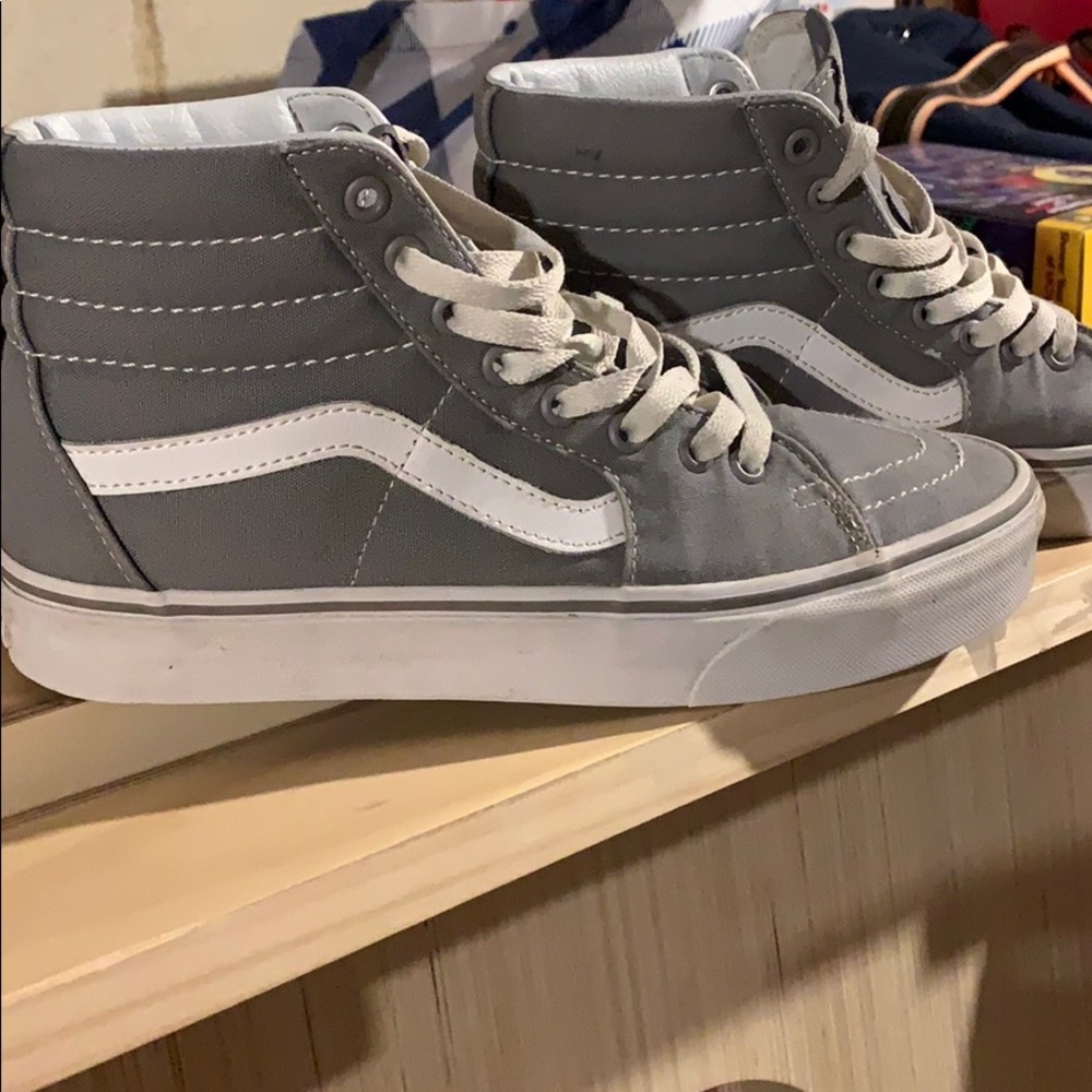 Shoes - Picture 2 of 3